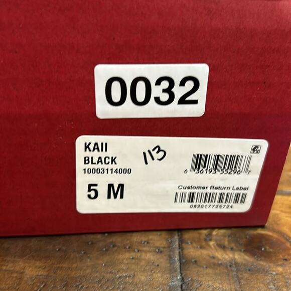 Style & Co Cold Weather Black Suede Booties NEW Size 5 - Picture 11 of 11